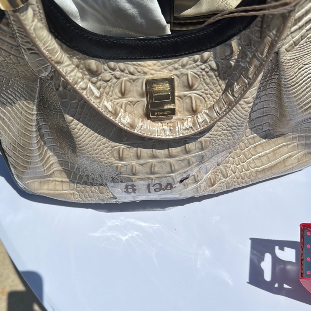 Elegant Cream Crocodile-Embossed Bag
